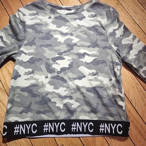 Girls Camo Print Long Sleeve Top - Picture 5 of 9